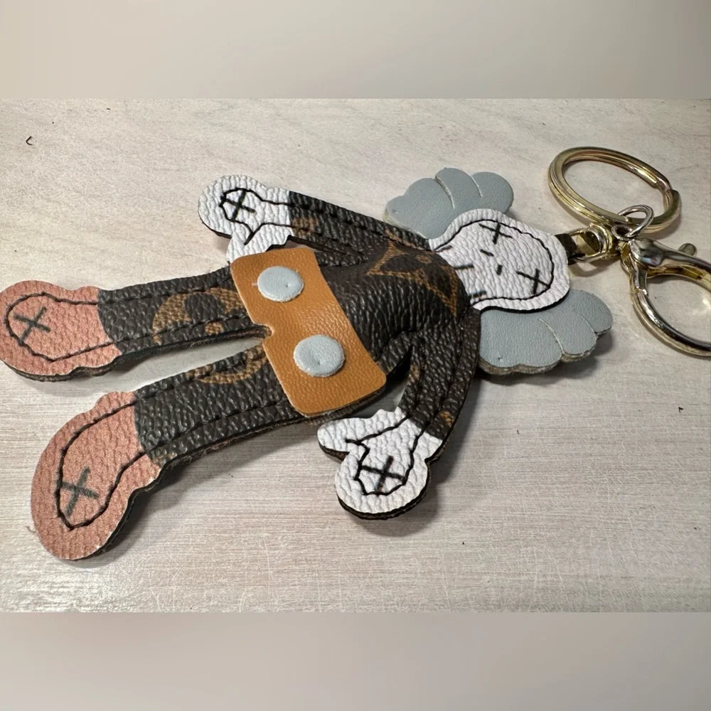 Cute Keychain - Picture 2 of 5